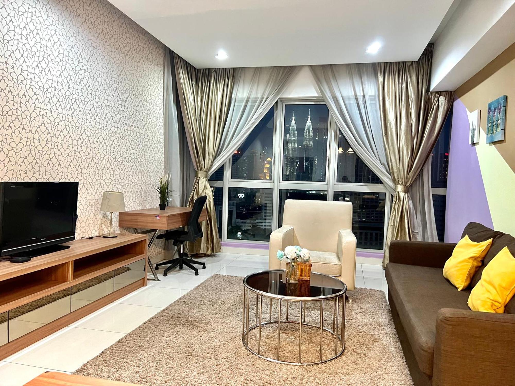 Regalia Suites 424 Kuala Lumpur Bagian luar foto