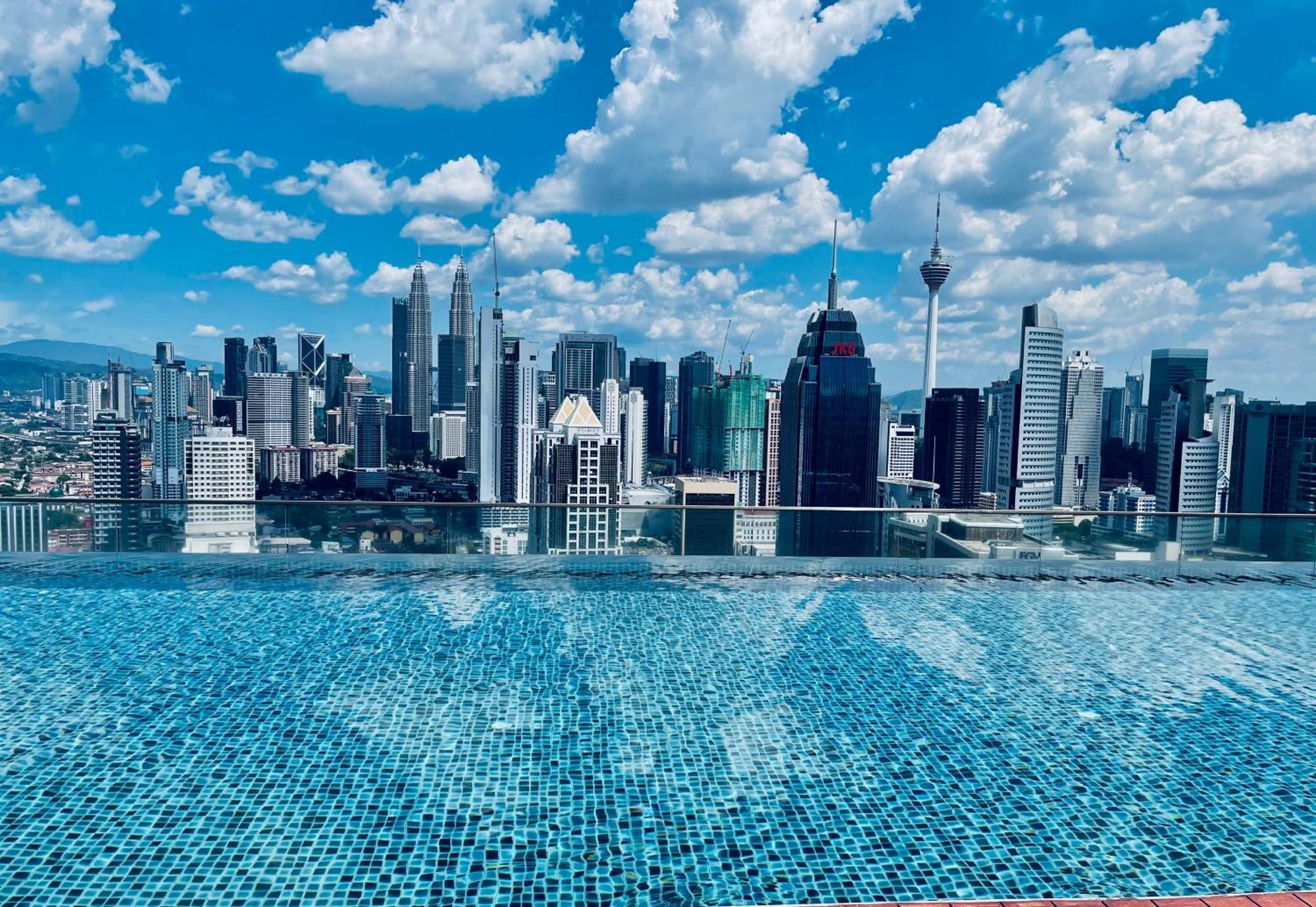 Regalia Suites 424 Kuala Lumpur Bagian luar foto