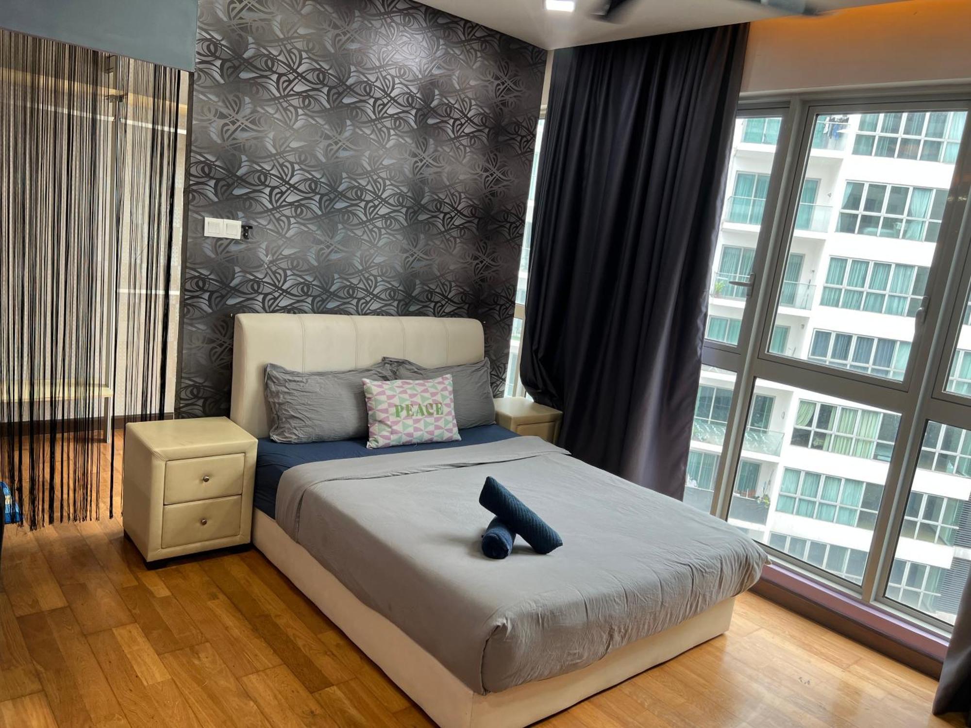Regalia Suites 424 Kuala Lumpur Bagian luar foto